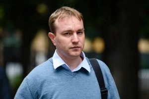 Le courtier britannique Tom Hayes arrive au Palais de justice de Southwark, le 27 juillet 2015 à Londres .
