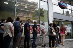 LE TAUX DE CHÔMAGE DÉPASSE LES 25% EN GRÈCE