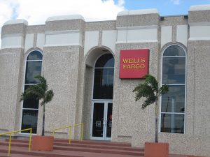 wells-fargo-photo-by-billy-hathorn-at-wikipedia