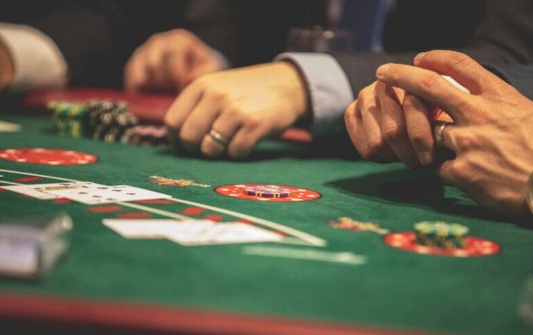 Investir dans les actions de casinos : Canada, France et l&rsquo;essor des jeux d’argent en ligne